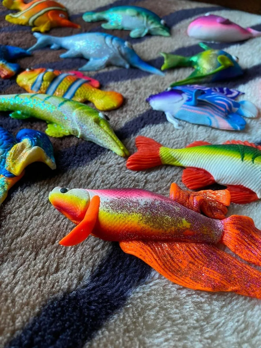14 hand made various fridge magnets - Image 2