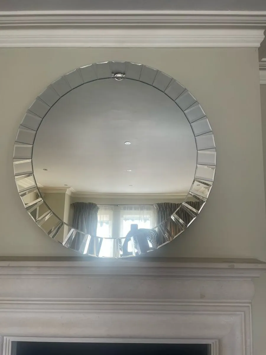 Stunning console table and matching mirror - Image 4