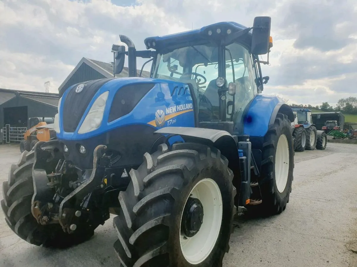 New Holland T7210 - Image 3