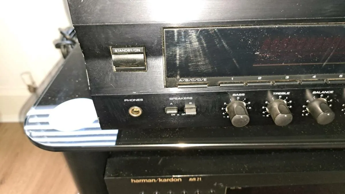 YAMAHA AMPLIFIER - Image 4