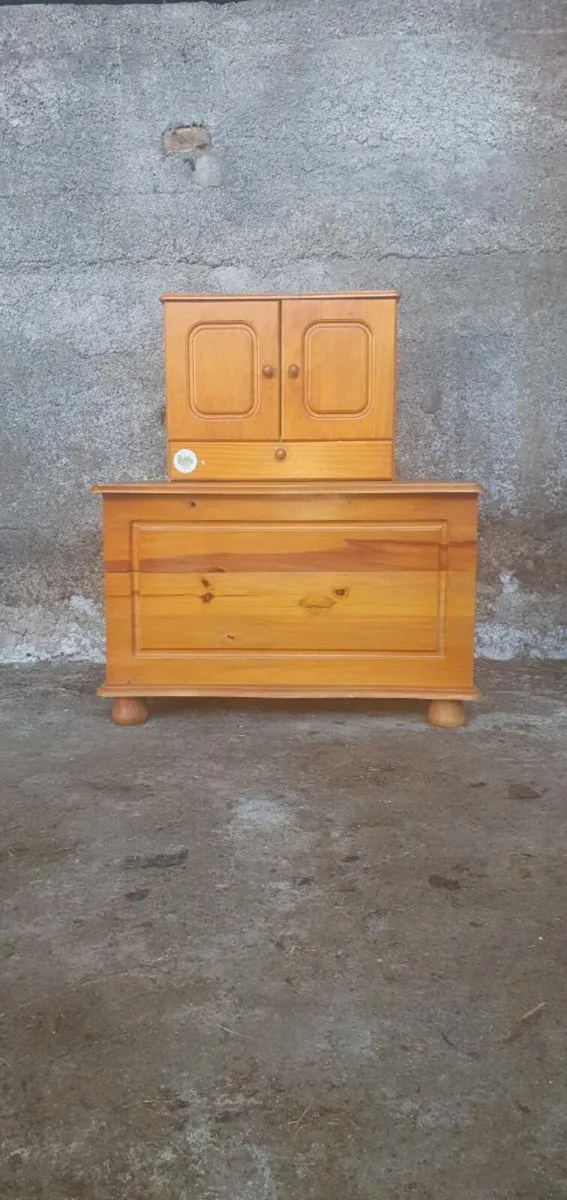 Furniture - Image 4
