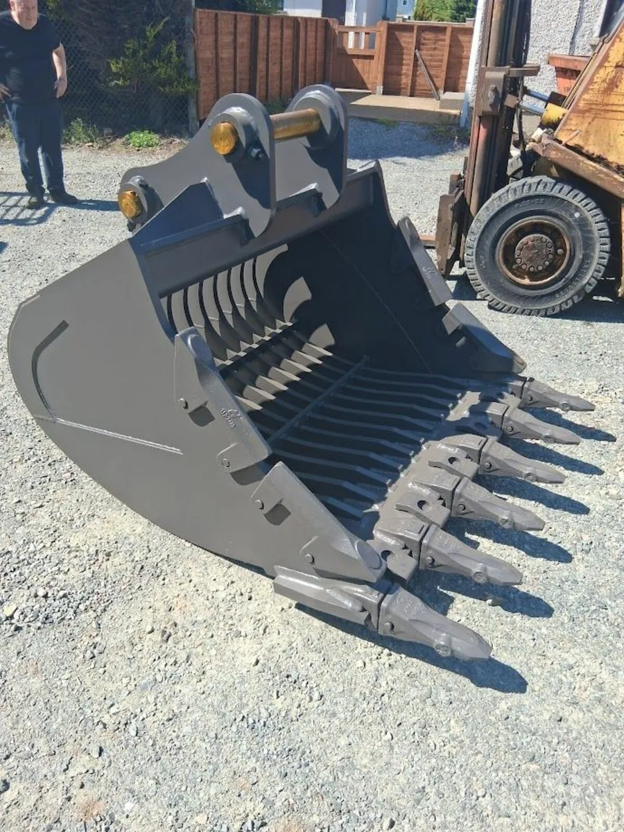 Riddle bucket  heavy duty  20-26 ton   sale/hire - Image 2