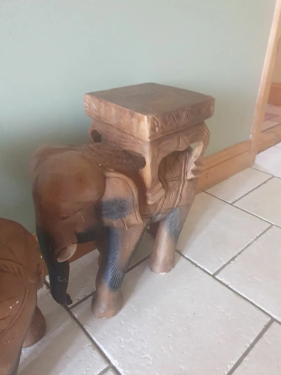 Plant stand - Image 1