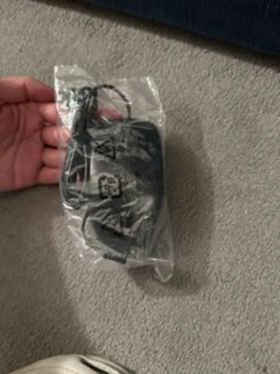 logitech B100 mouse