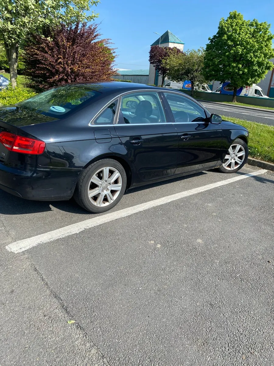 Audi A4 2011 - Image 2