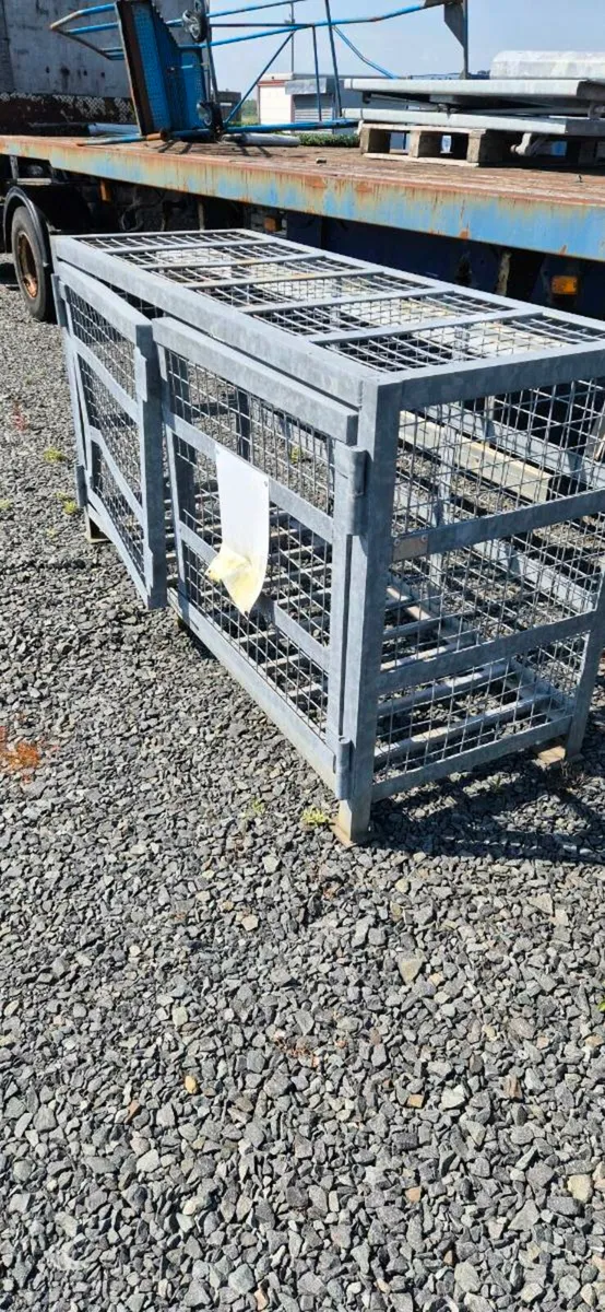 Gas cage - Image 1