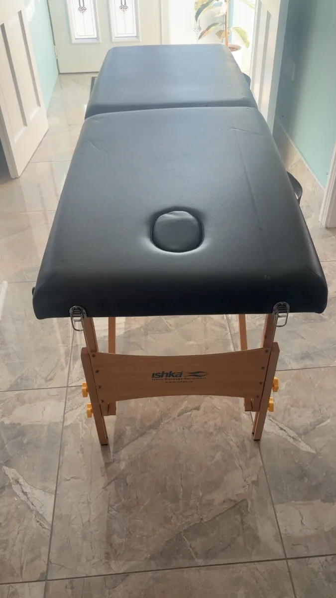 Selling massage/beauty bed - Image 1