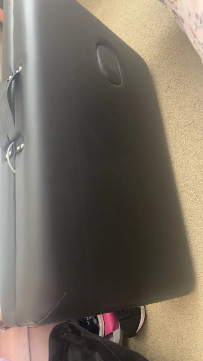 Selling massage/beauty bed - Image 3