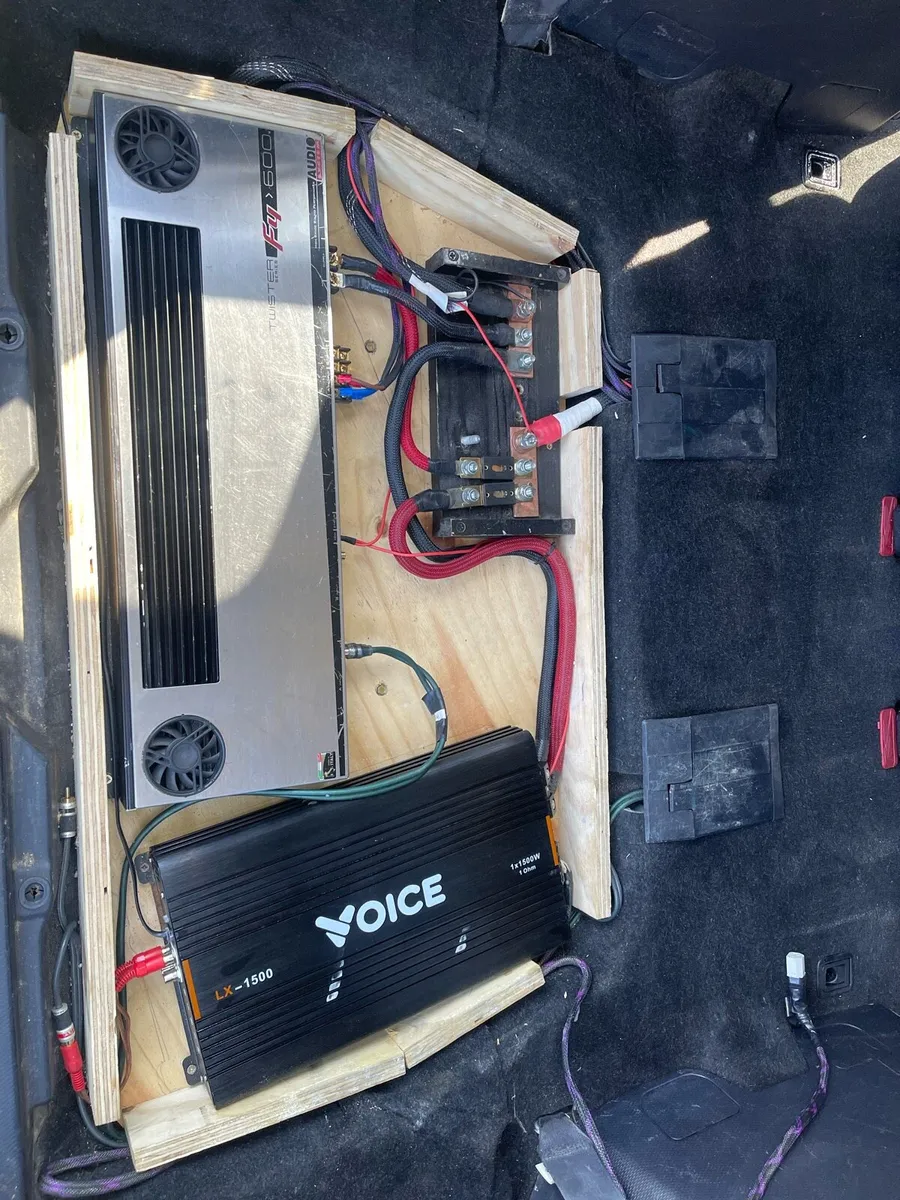 For sale:Mitsubishi Outlander-LOUD BASS - Image 4
