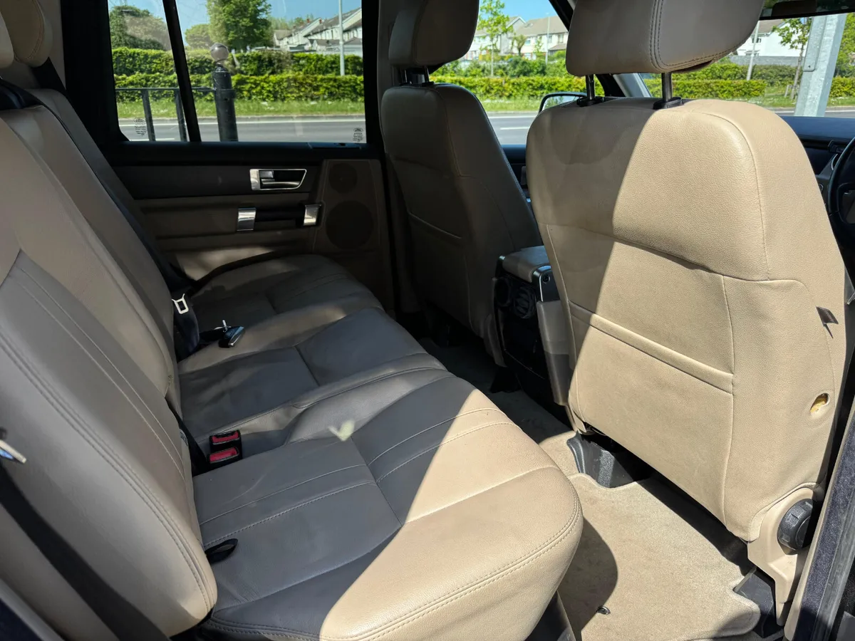 Land Rover Discovery 3.0 5 Seat N1 // VERY LOW KMS - Image 4