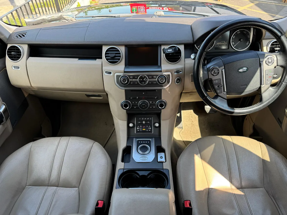 Land Rover Discovery 3.0 5 Seat N1 // VERY LOW KMS - Image 2