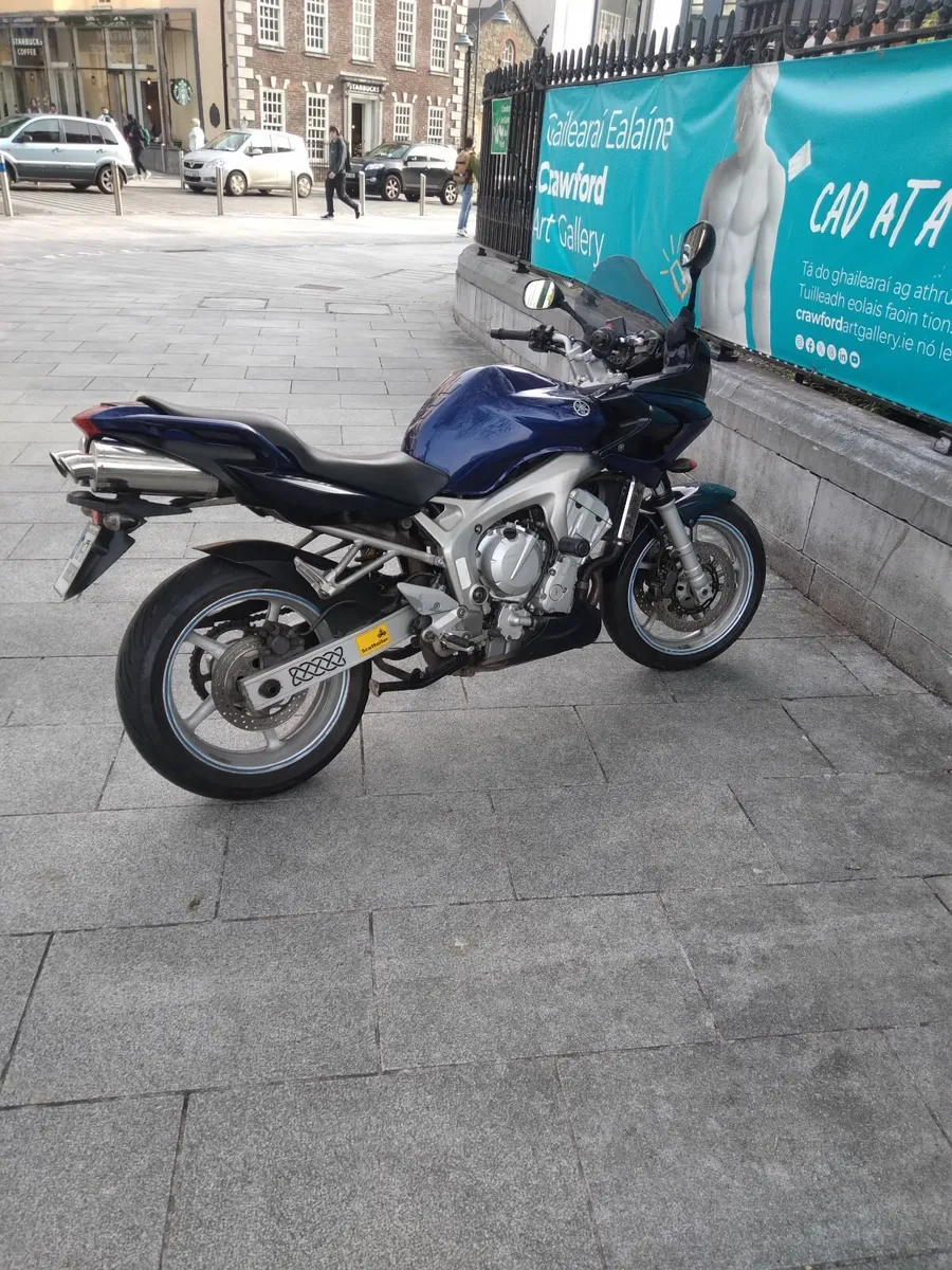 Yamaha FZ6 Fazer - Image 1