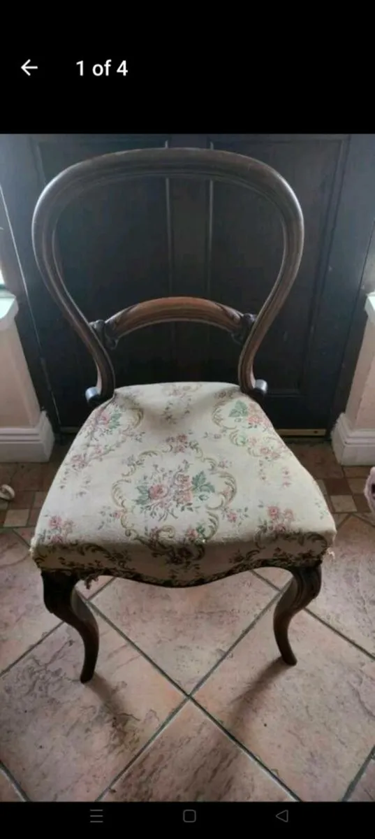 Lovely Victorian Spoon back chair. Good solid chai - Image 1