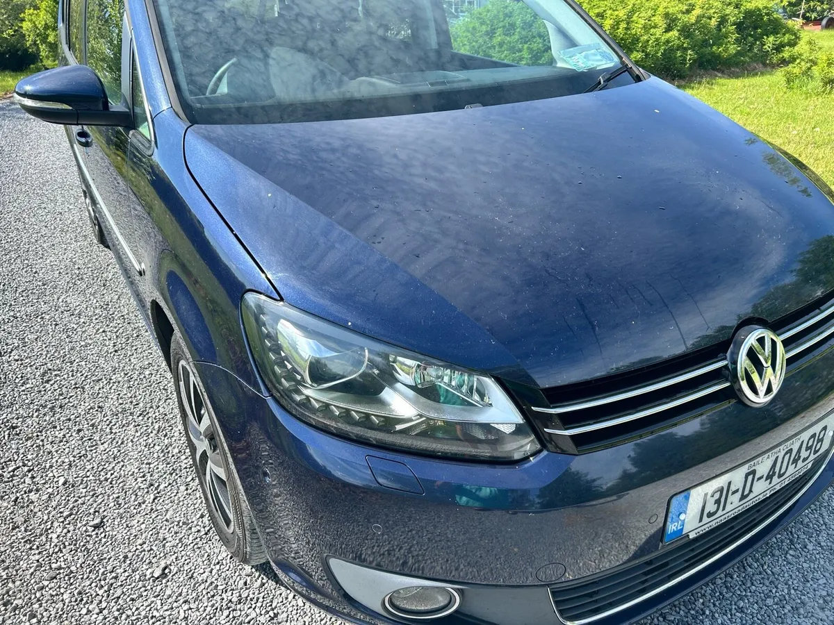 Volkswagen Touran*7 seats reduced * - Image 1