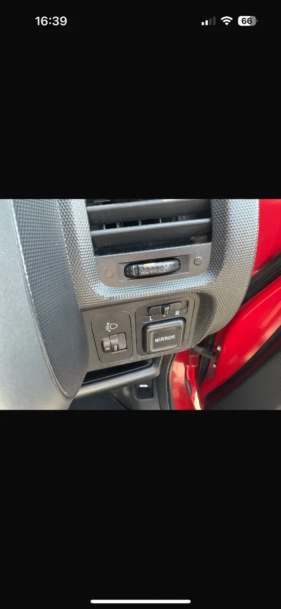 Honda Jazz 2005 - Image 2