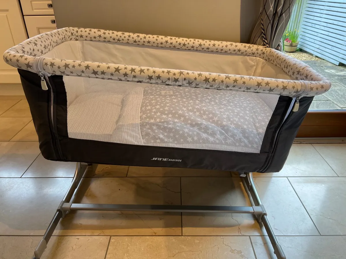 Jane Baby Side co-sleeping bedside cot - Image 2
