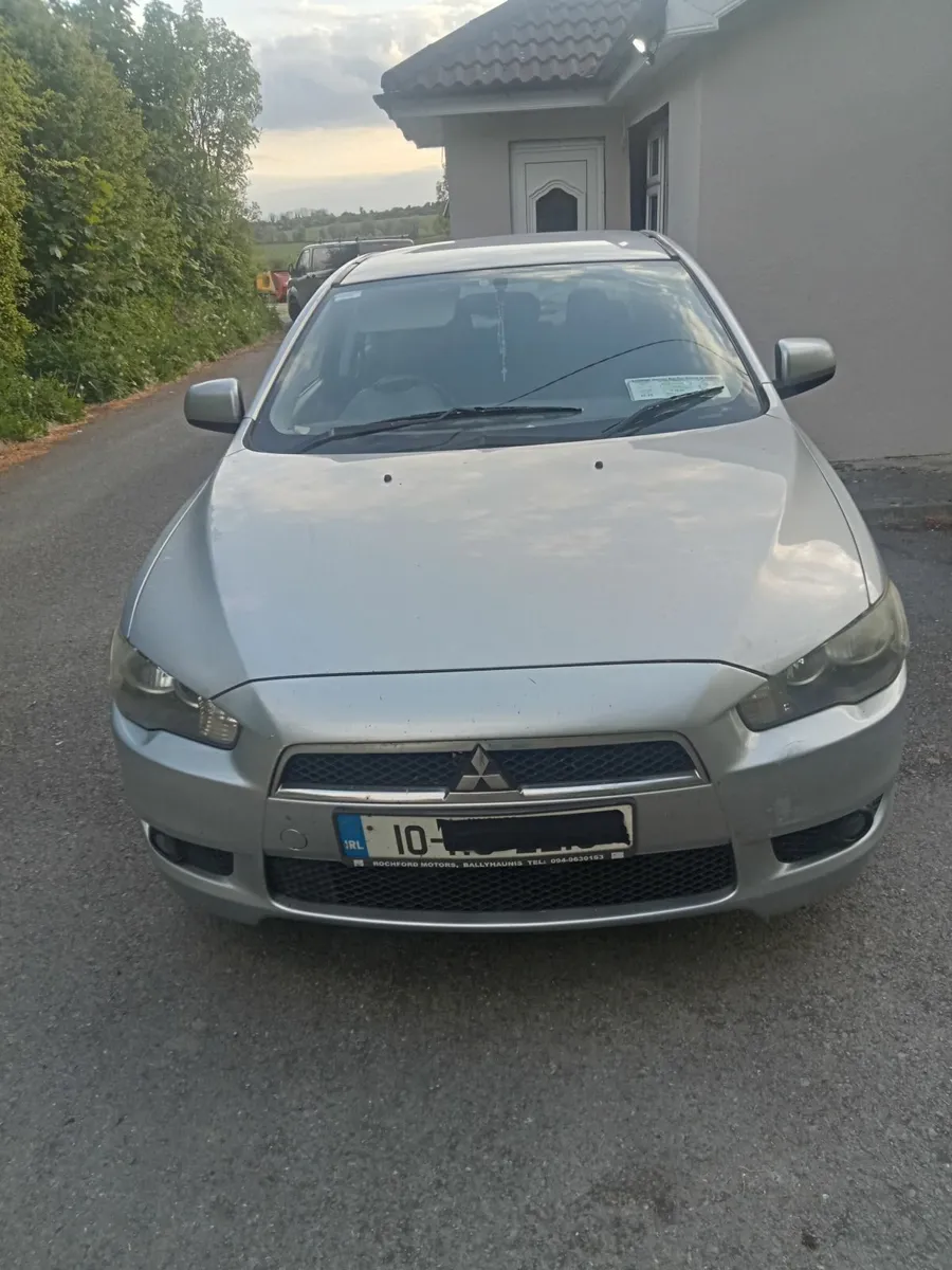 Mitsubishi Lancer 2010 - Image 2
