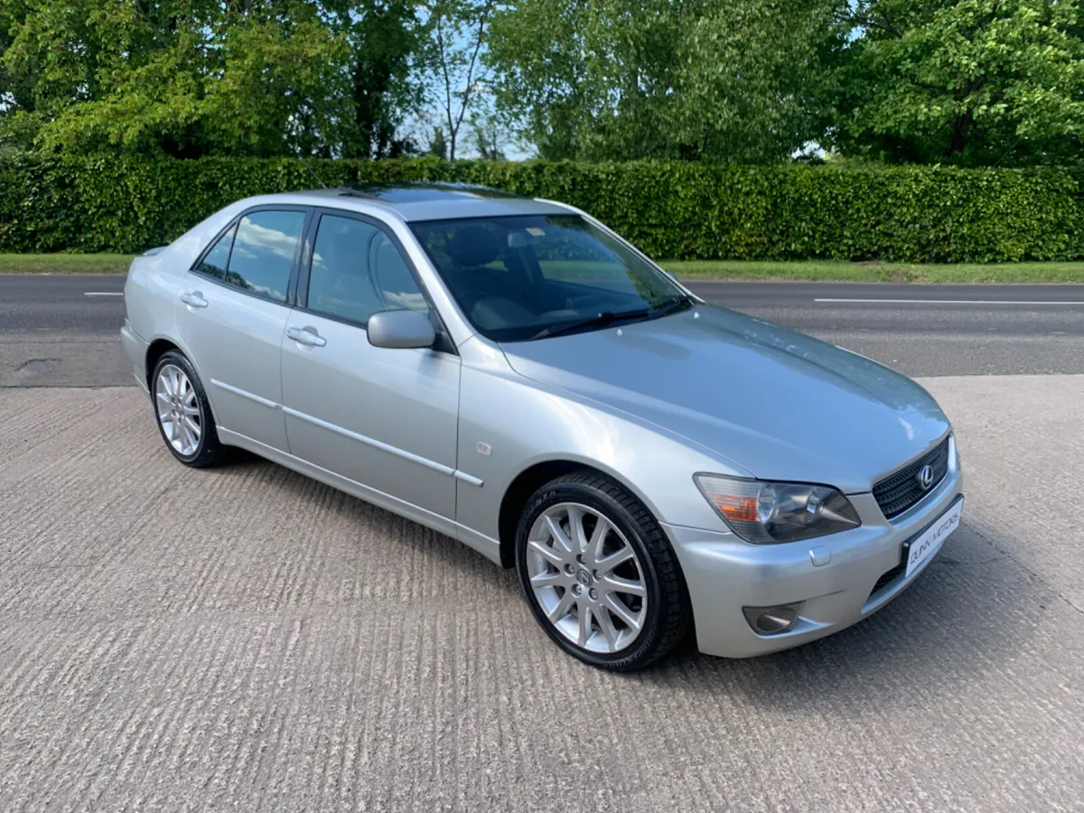 2005 LEXUS IS200 SE | BLACK LTH | SUNROOF - Image 1