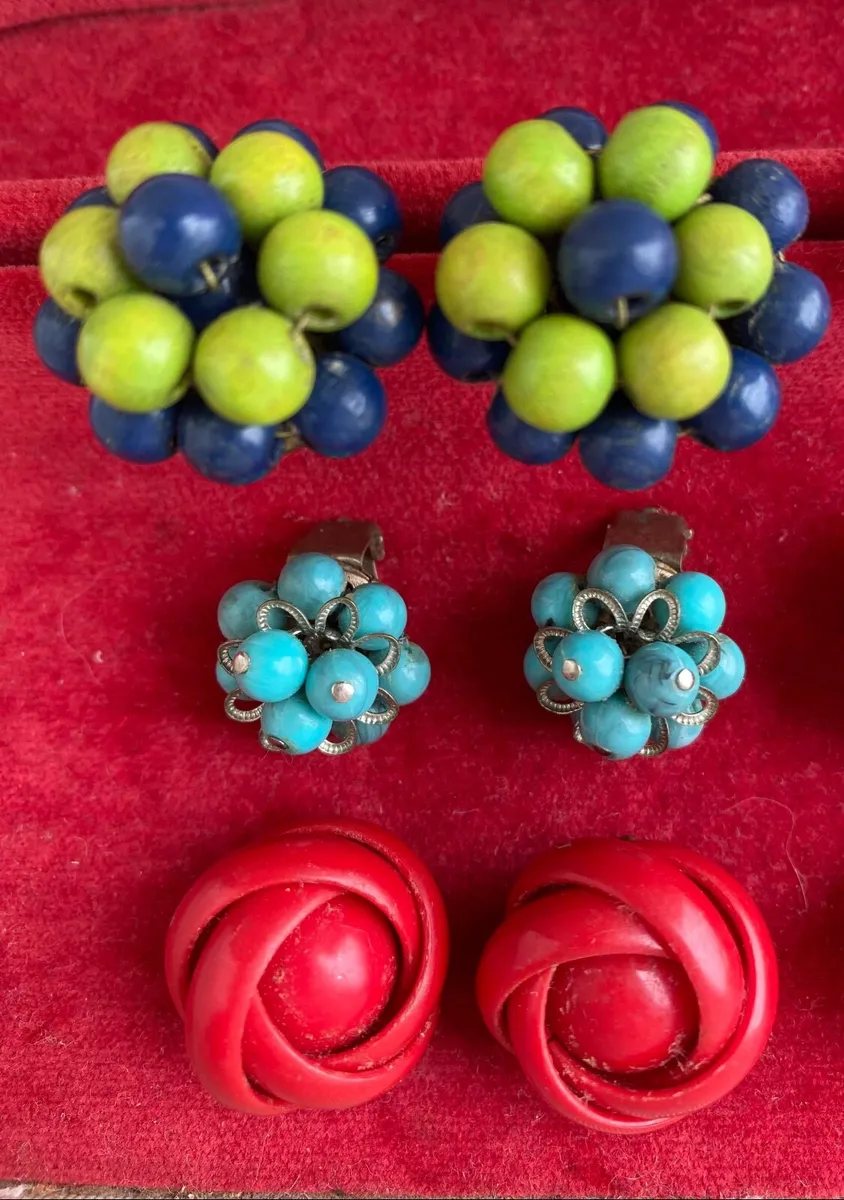 Earrings - vintage - Image 1