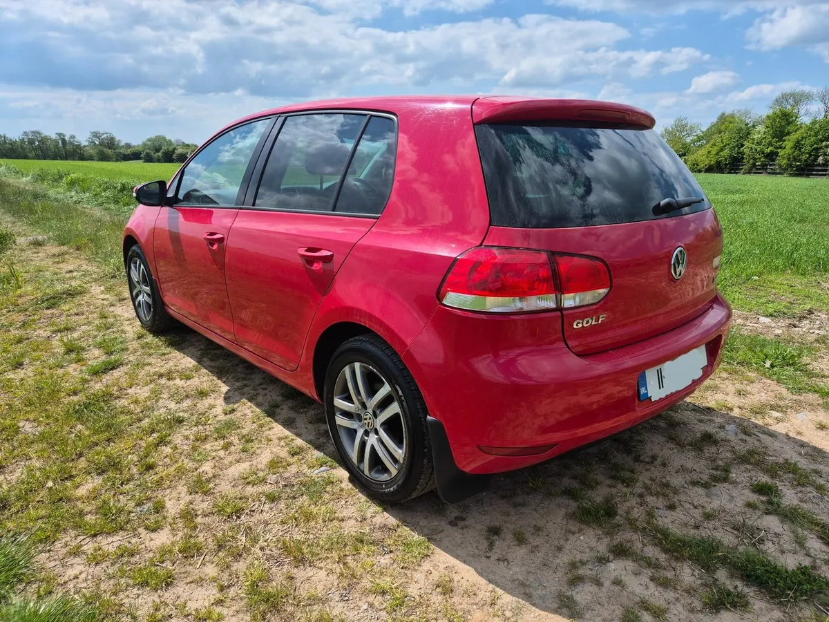 Volkswagen Golf 2011 - Image 3