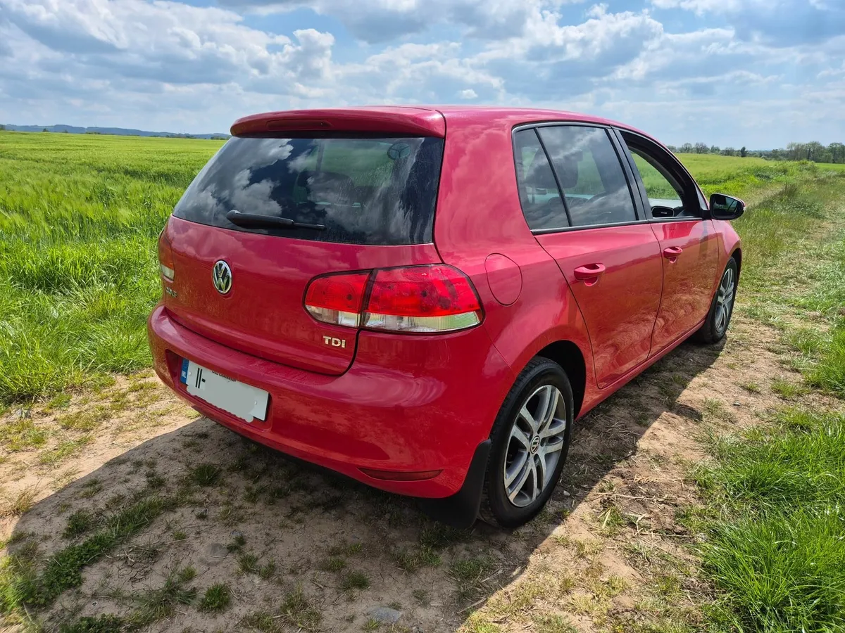Volkswagen Golf 2011 - Image 4