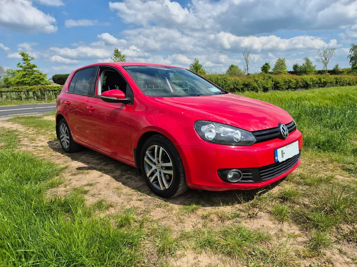 Volkswagen Golf 2011 - Image 2
