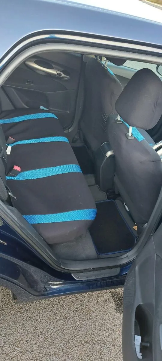 Toyota auris - Image 3