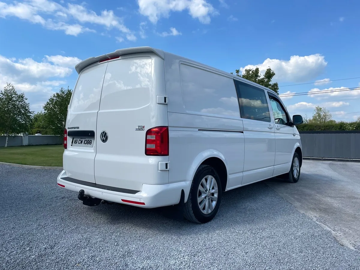 Volkswagen Transporter Crewcab - Image 4
