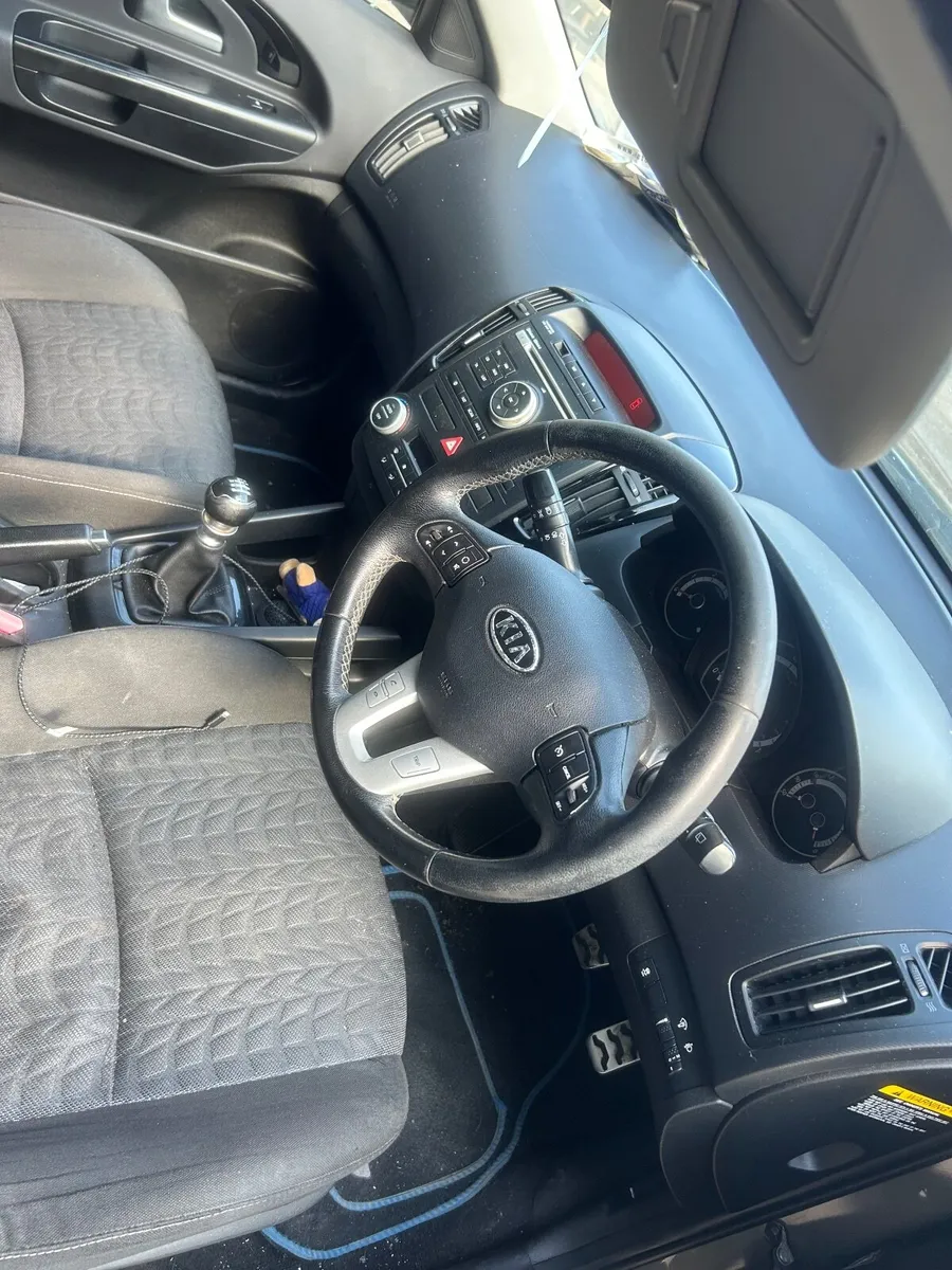 Kia Ceed 2012 - Image 3