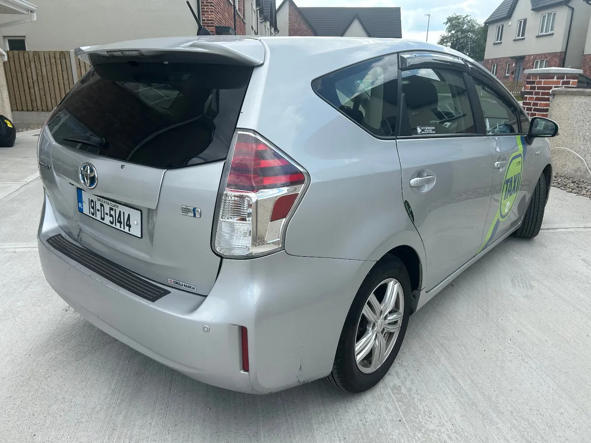 TAXI 2019 Toyota Prius ALPHA 7 SEATER READY TO GO - Image 4
