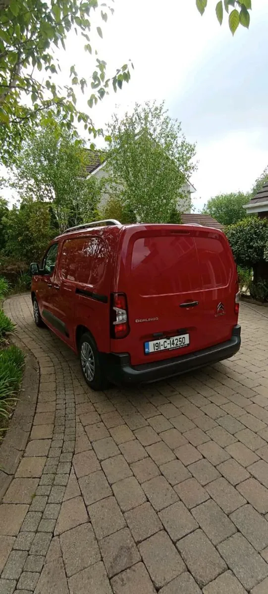 Van - Image 1