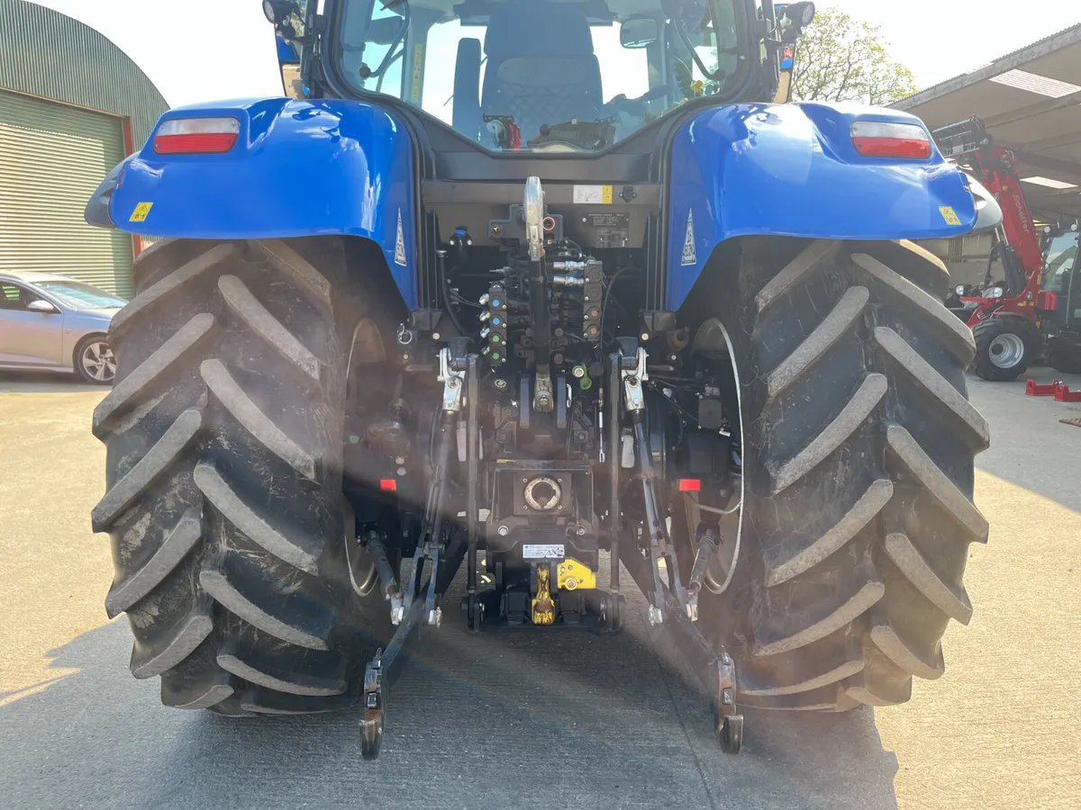 NEW HOLLAND T7.210 - Image 2