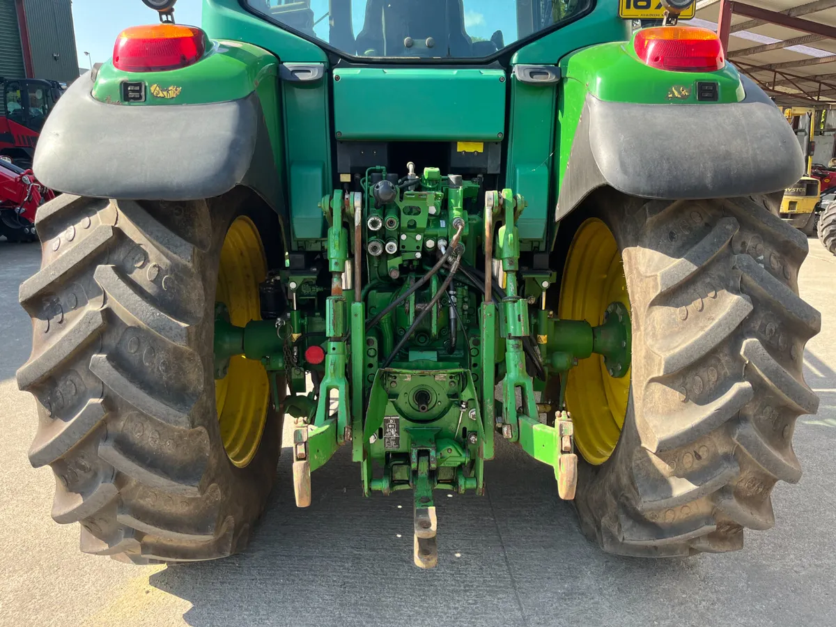JOHN DEERE 6420 - Image 2