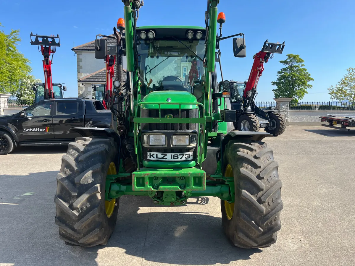 JOHN DEERE 6420 - Image 4