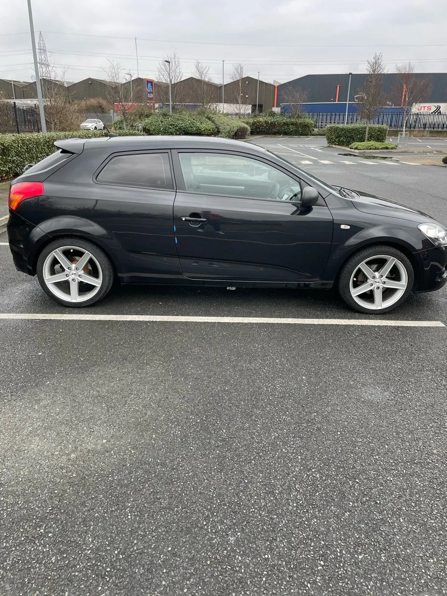 Kia creed pro - Image 2