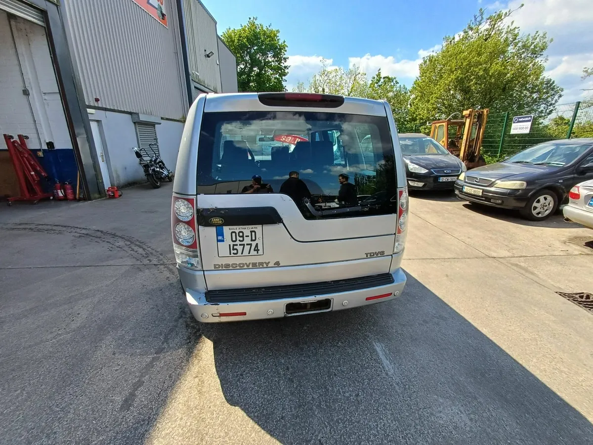 Land Rover Discovery 2009 - Image 2