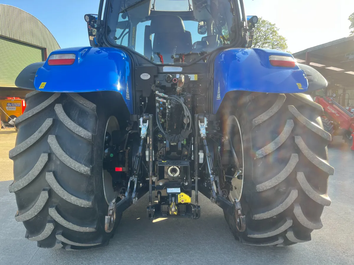 New Holland T7.210 - Image 2