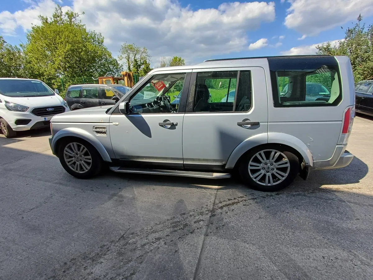 Land Rover Discovery 2009 - Image 4