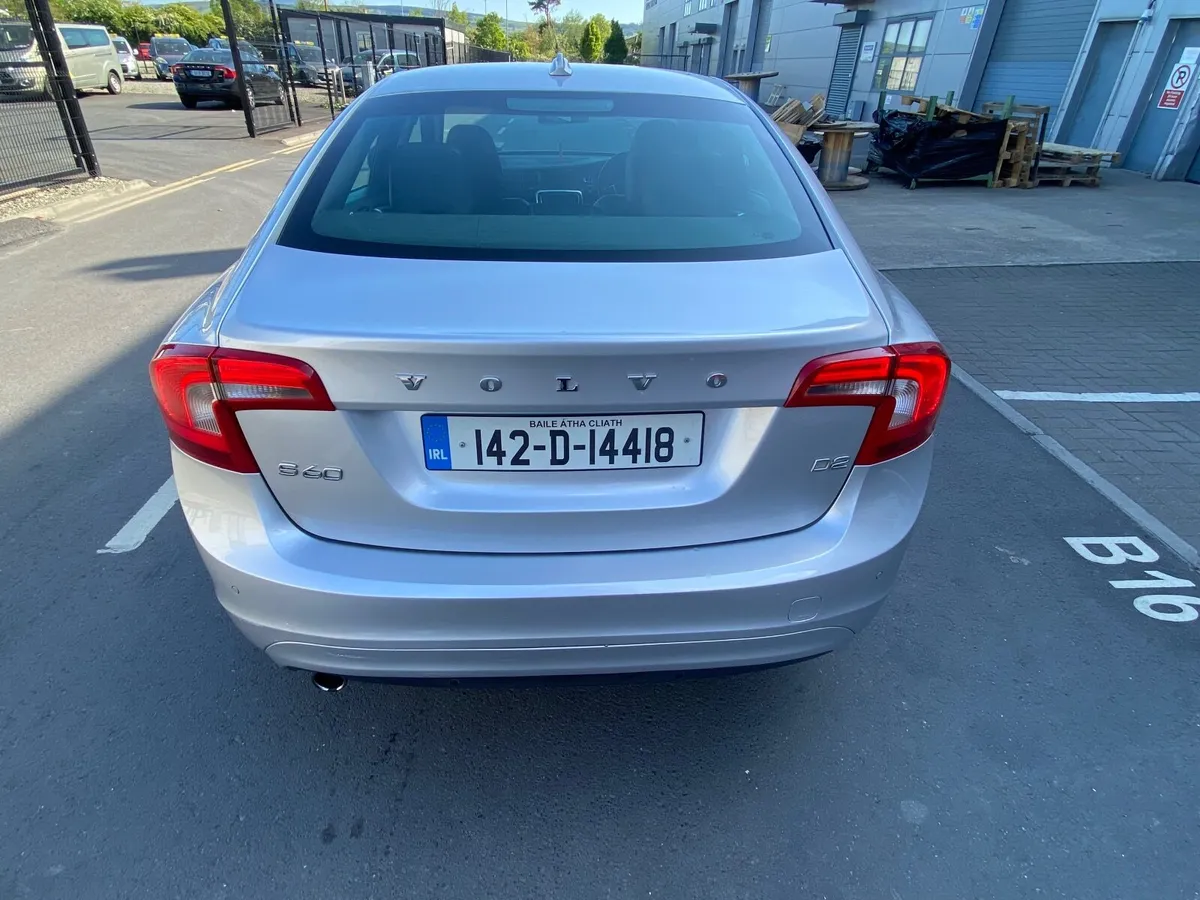 Volvo S60 2014 - Image 2