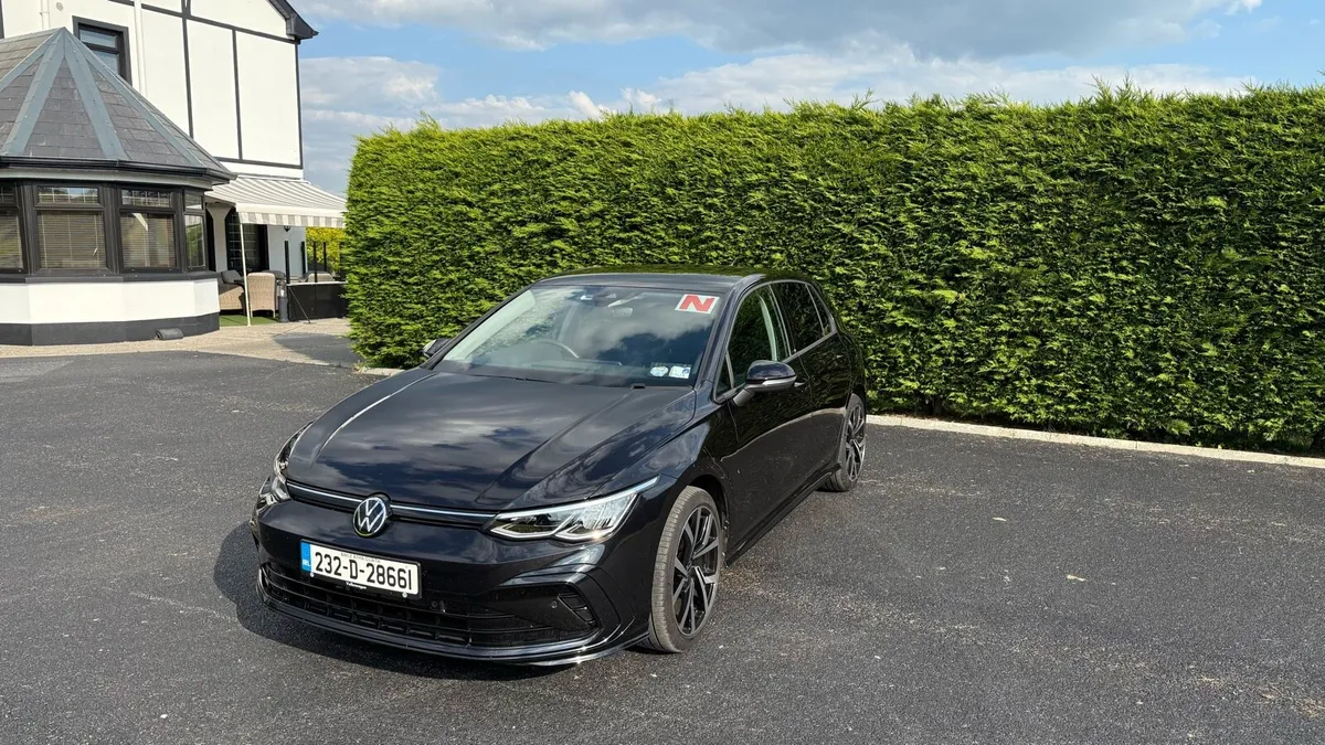 Volkswagen Golf 2023 R Line Styling - Image 2