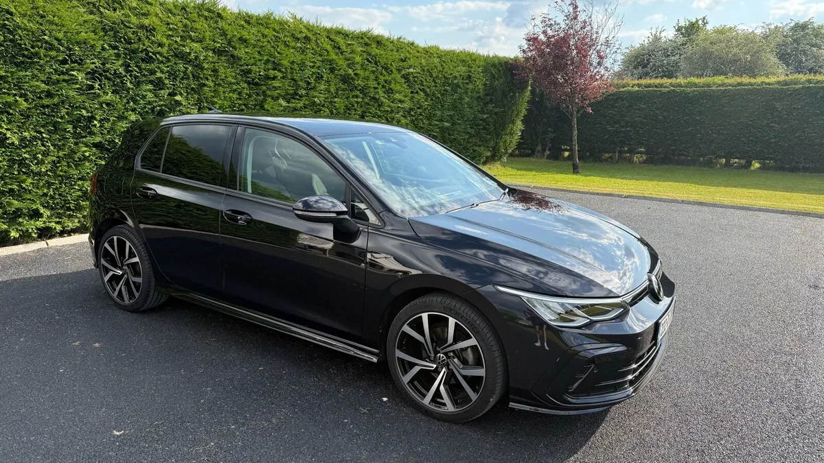 Volkswagen Golf 2023 R Line Styling - Image 3
