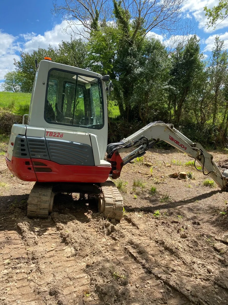 Takeuchi tb228 - Image 4