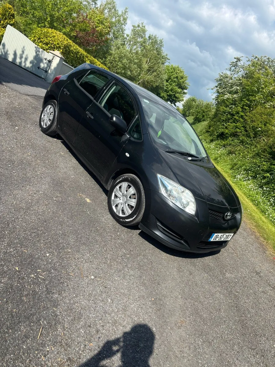 Toyota - Image 1