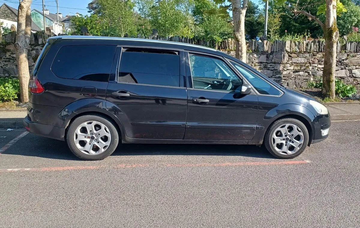 Ford Galaxy 2008 - Image 2