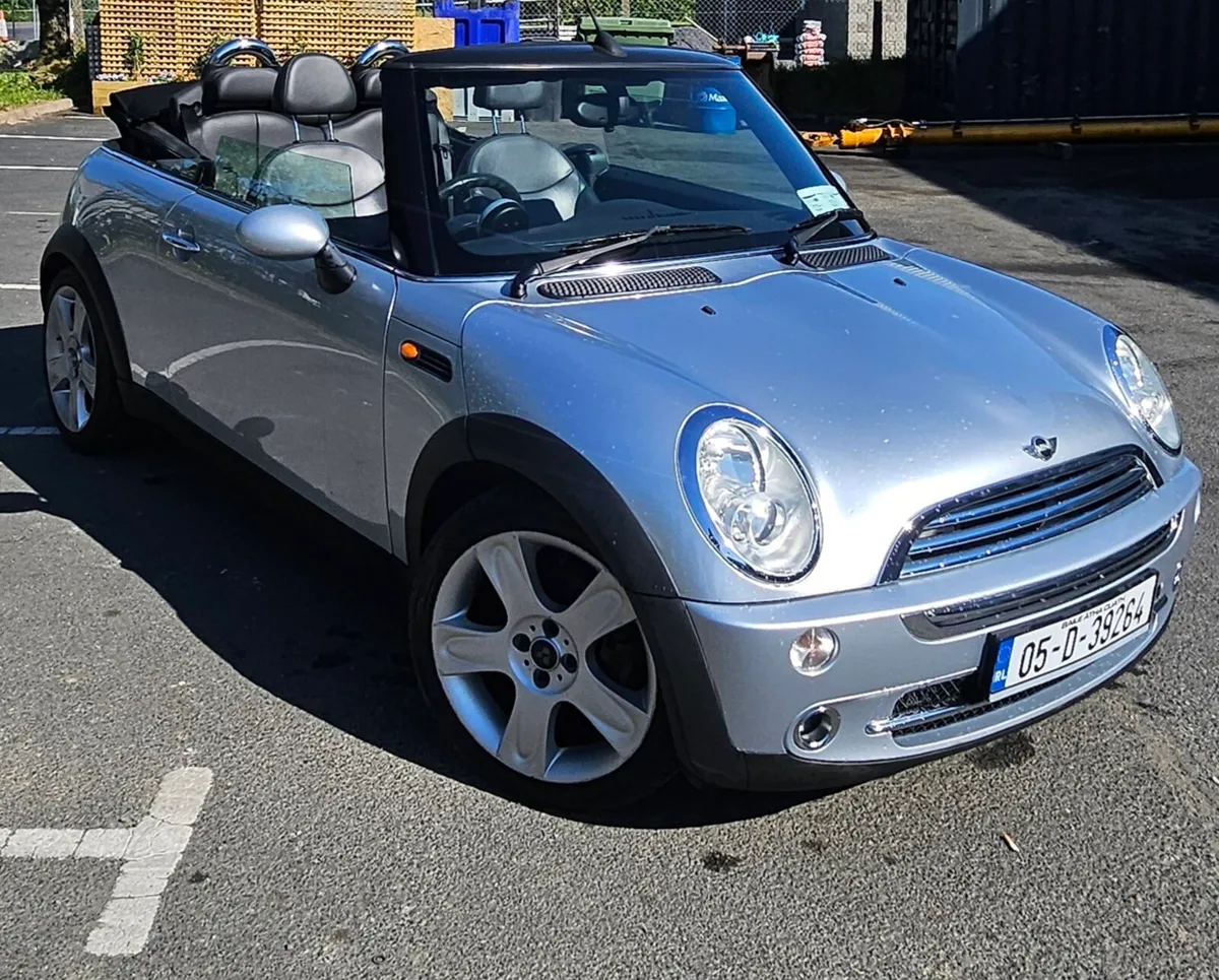 Mini Cooper Cabrio 1.6 petrol - Image 1
