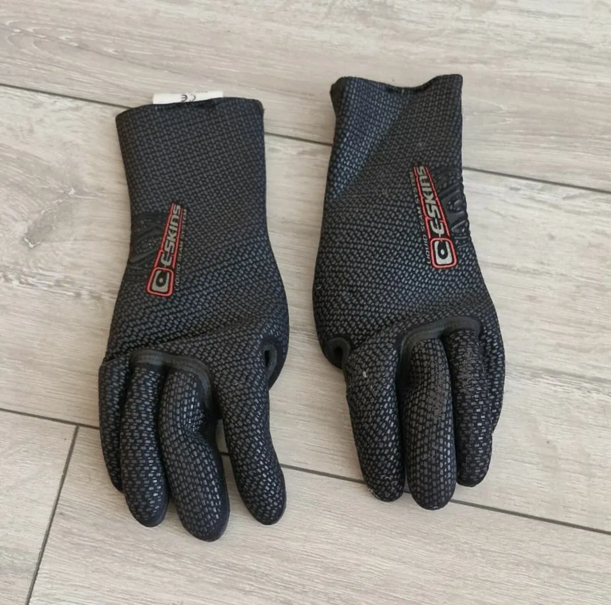 C-Skins Neoprene wetsuit Gloves - Surf Sea Board - Image 2