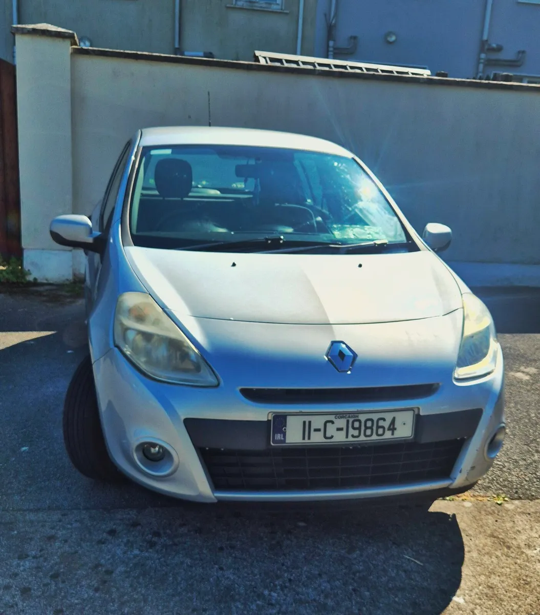 Renault Clio - Image 1