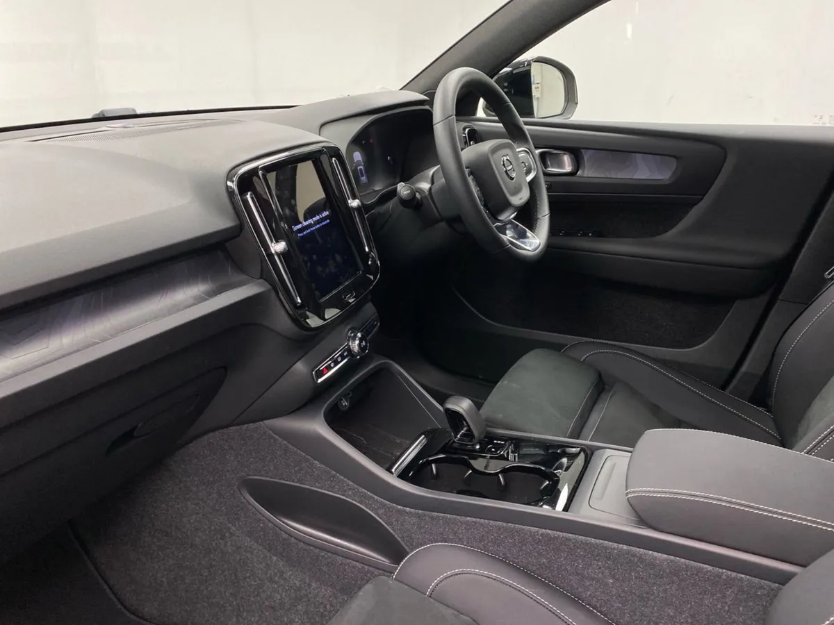 Volvo XC40 BEV Extended Range 252hp RWD Ultimate - Image 3