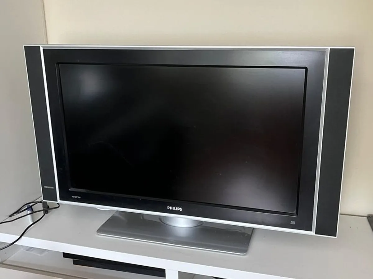Lcd Tv 32" - Image 4