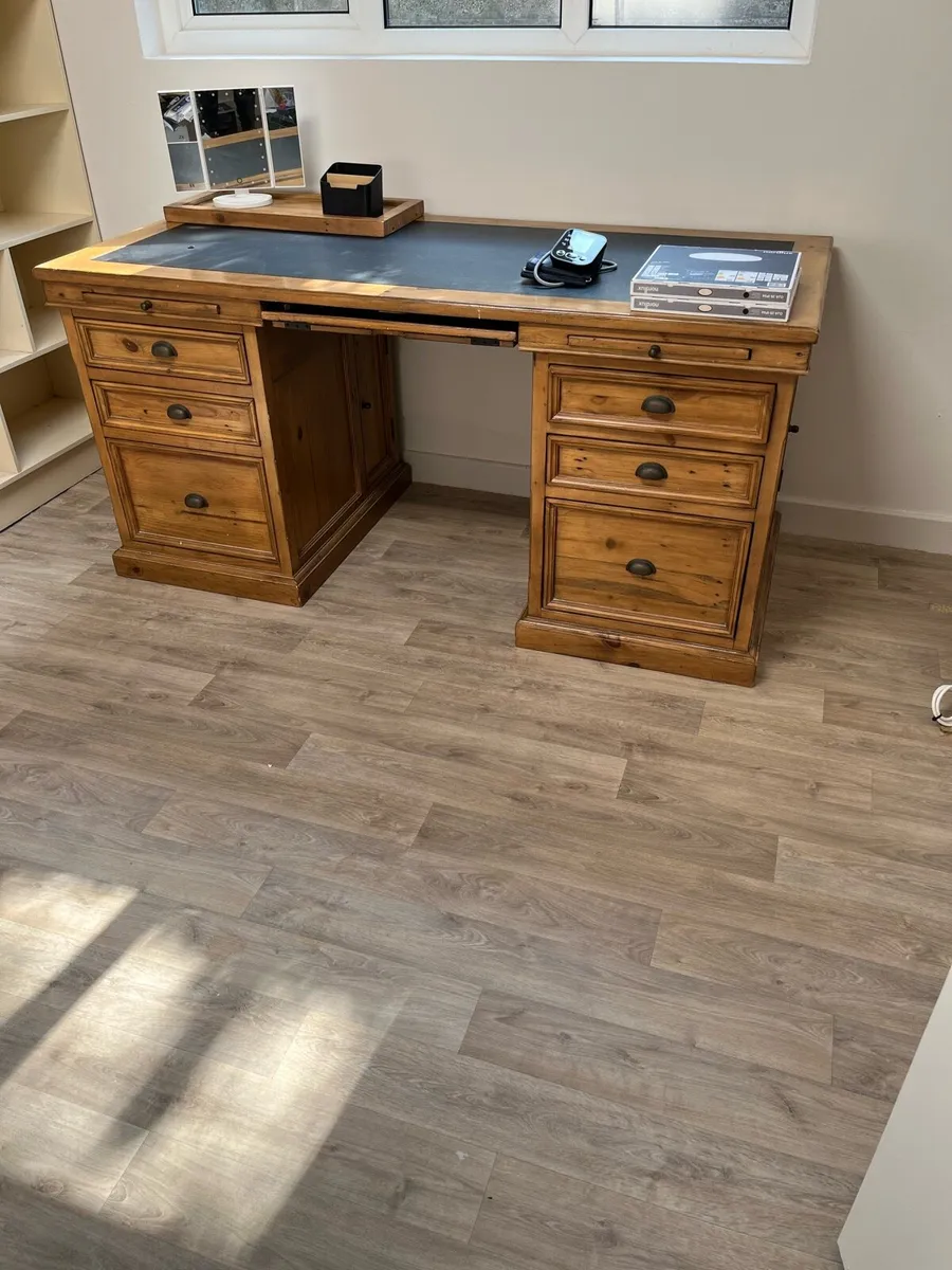 Writing desk - Image 2